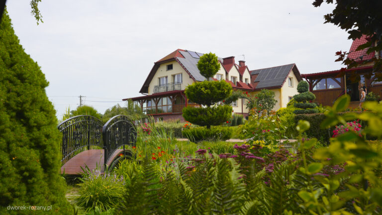 dworek rozany  168 768x432