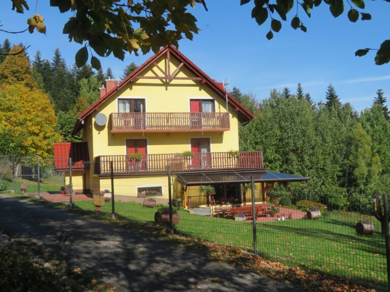 pod jalowcem 768x576